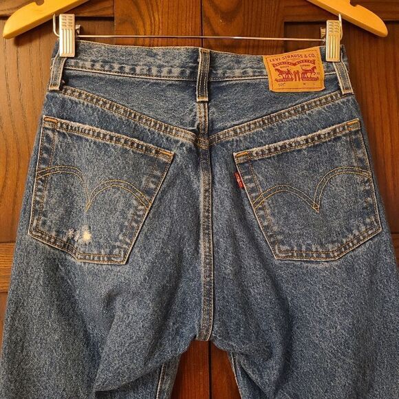 Levis 501 Button Fly Dark Indigo Distressed Size 25 x 26 - Picture 9 of 10